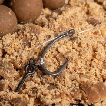 PRZYPON NASH FLUORO D RIG ROZMIAR 8 BARBLESS
