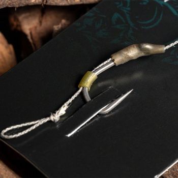 PRZYPON NASH TUBE BLOW BACK RIG 4 BARBLESS